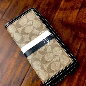 Brown Classic Coach wallet